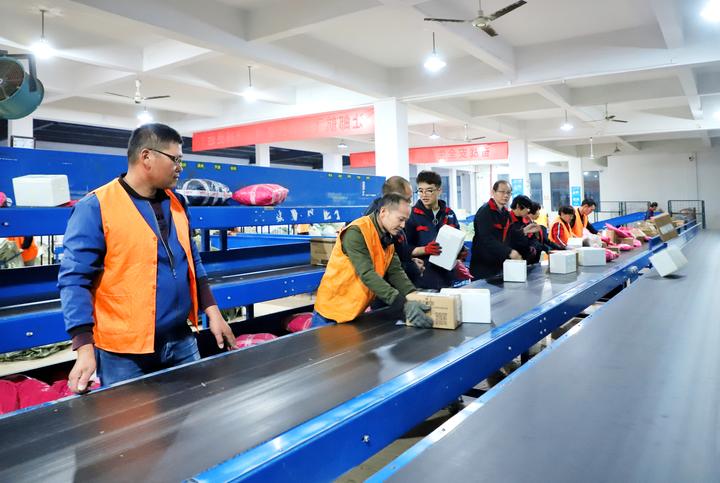 “雙十一”戰(zhàn)績(jī)驚人，背后的物流輸送網(wǎng)帶如何保證？