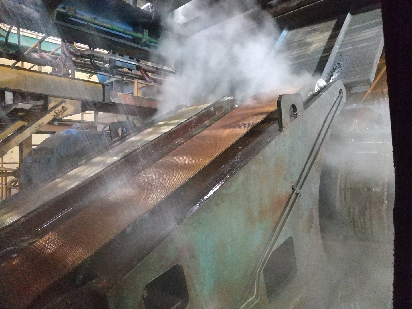  【不銹鋼網帶】之熱軋板助卷帶使用