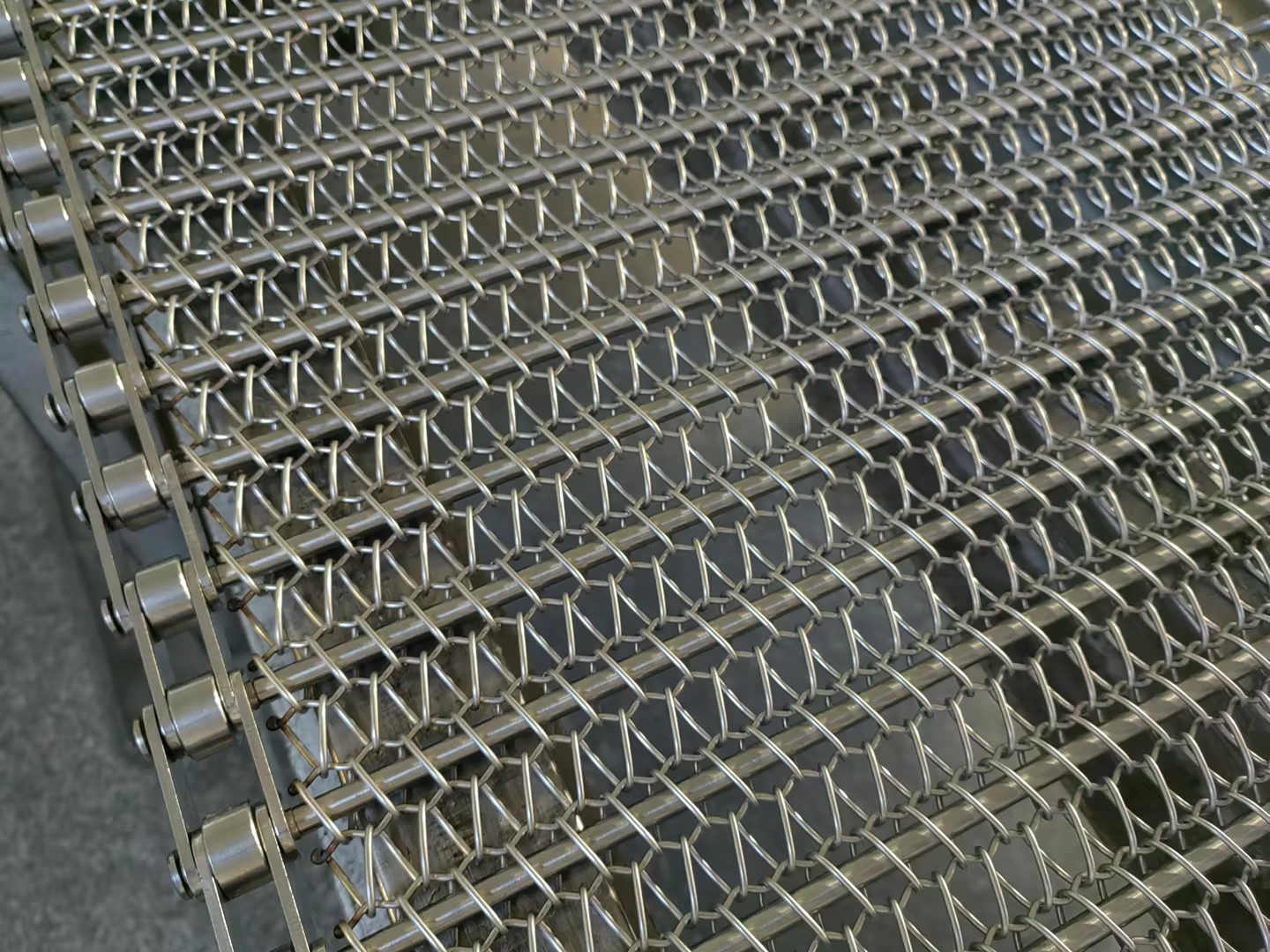 氣泡清洗機(jī)網(wǎng)帶的樣式多樣,什么樣的好?