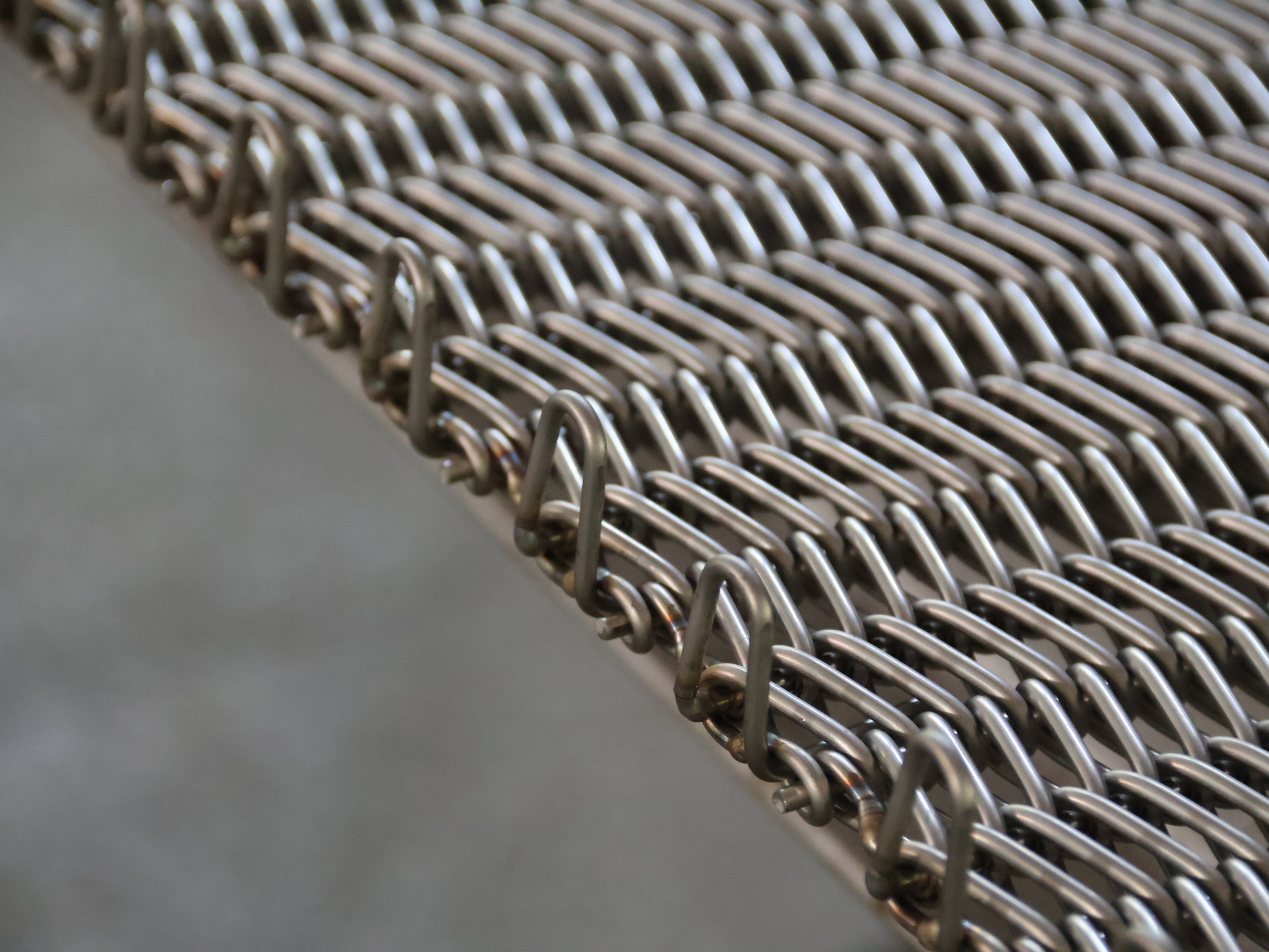 釬焊爐網帶的材質選擇有什么區別